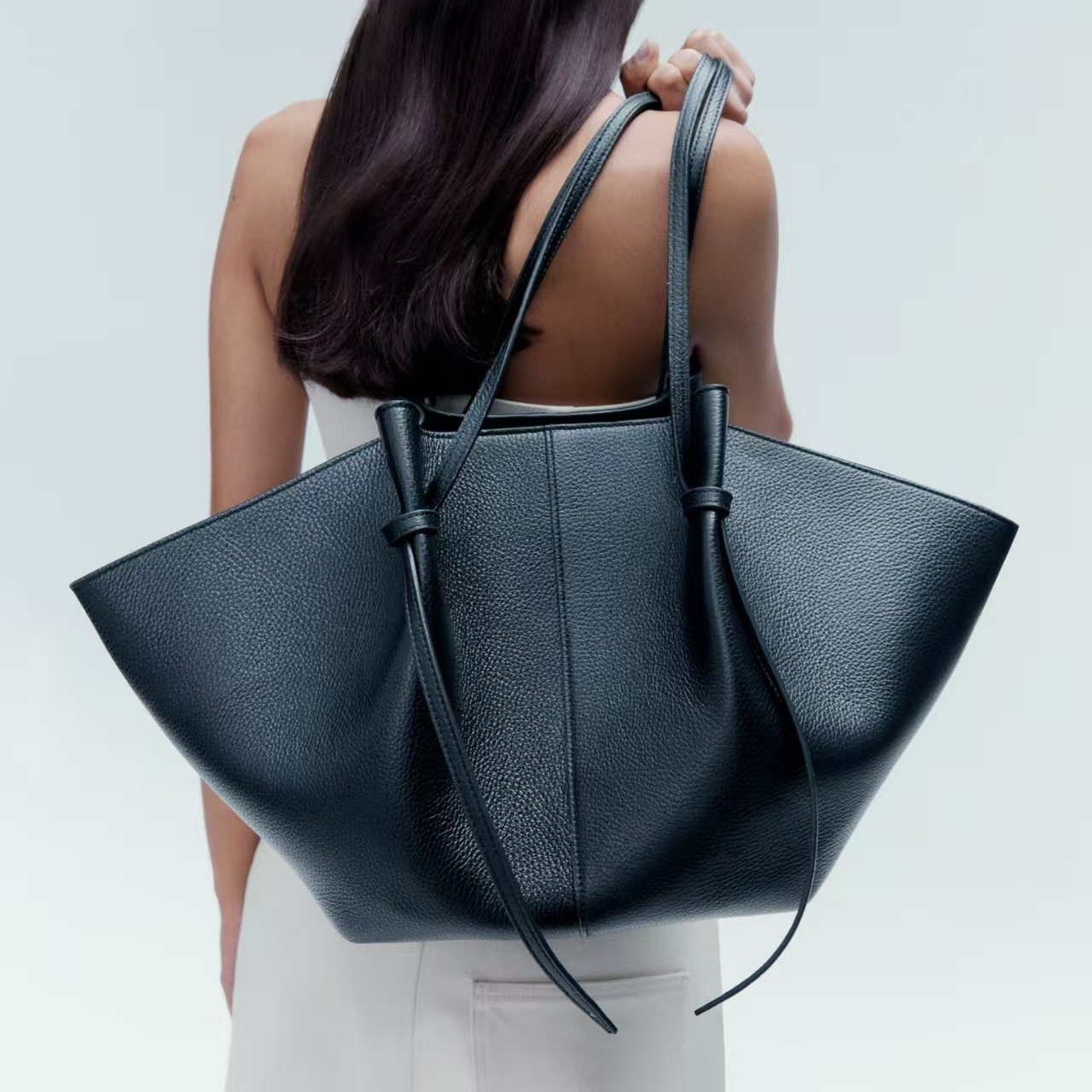 Lychee-pattern Leather Commuter Tote Bag With Large Capacity - Image 7