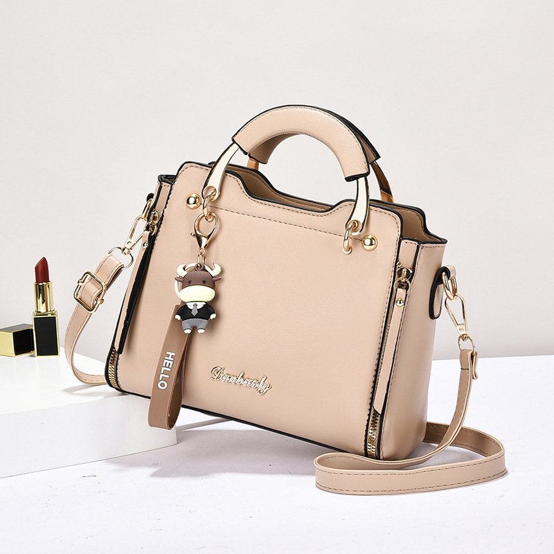 Stylish And Versatile Womens Crossbody Bag With A Chic Sophisticated Vibe - Image 8