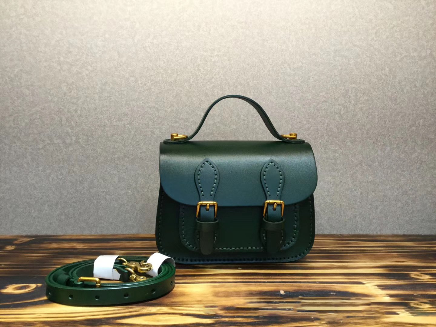 Vintage Tree Cream Leather Portable Messenger Bag - Image 4