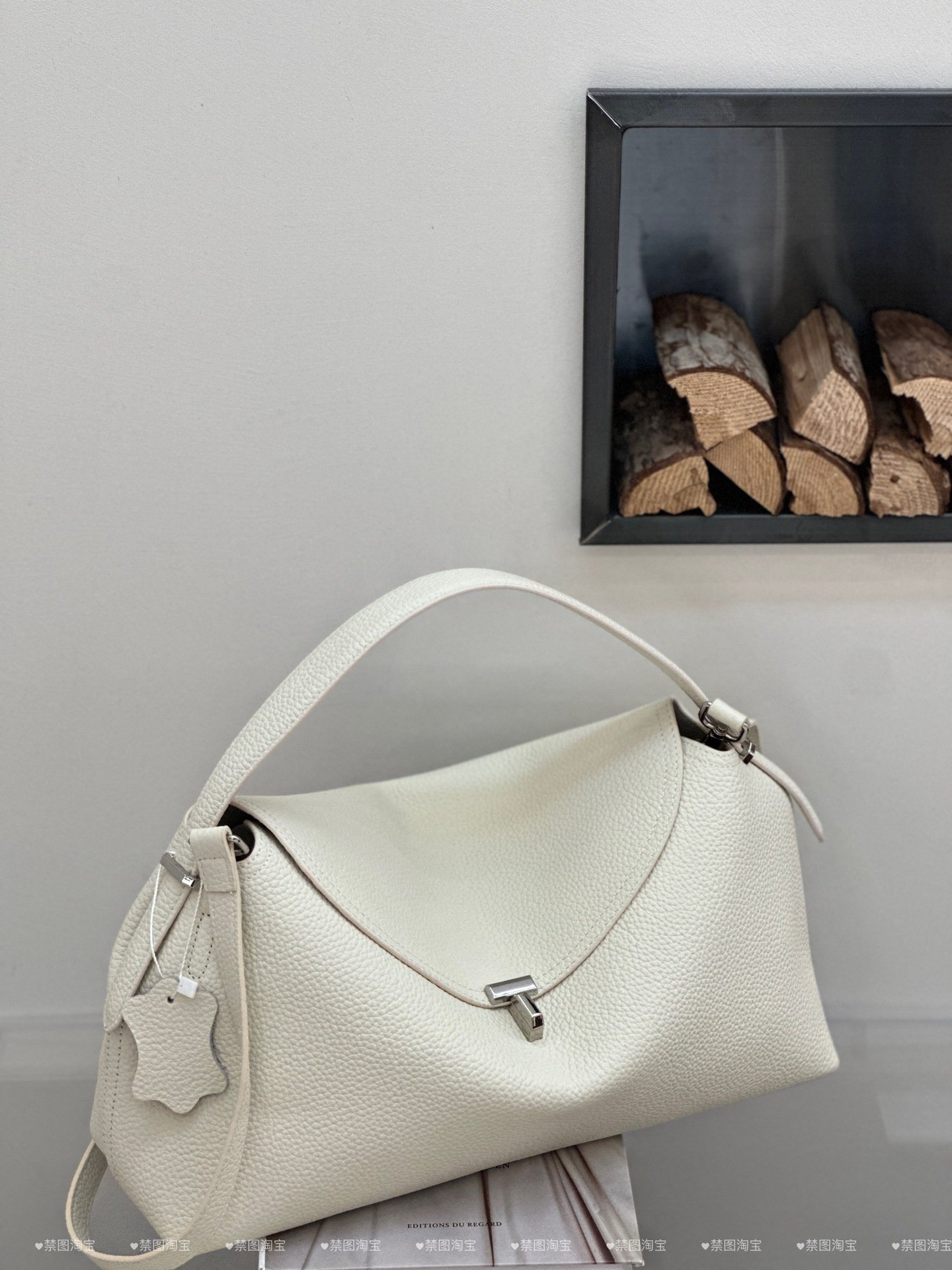 Genuine Leather Women's Bag, Cross-border High-end T-shaped Lock, Large-capacity Shoulder And Handbag, Top-layer Cowhide Underarm Bag - Image 4