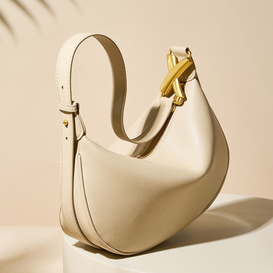 Womens Crossbody Bag In Premium Genuine Leather - Image 7