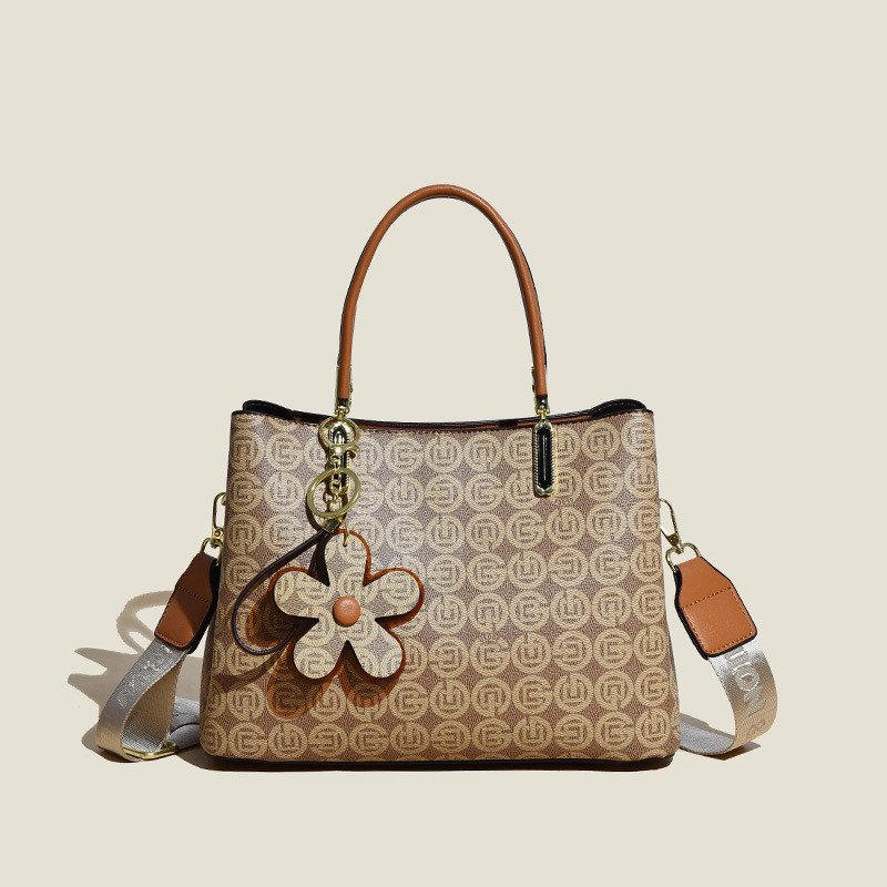 Printed Tote Bag With Flower Pendant New Temperament Shoulder Bag For Women Fashion Large-capacity Crossbody Bag - Image 9