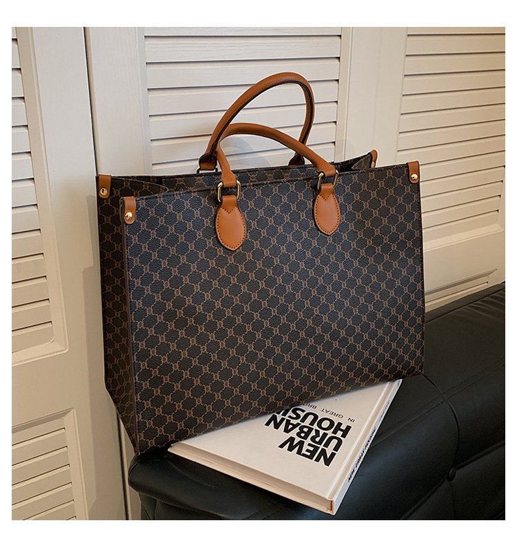 Large Capacity Retro Single Shoulder Tote Bag For Women - Image 7