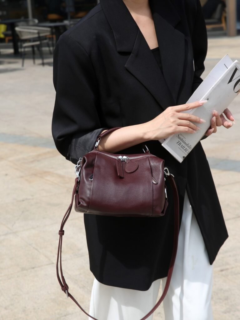 Top-grain Cowhide Boston Pillow Bag For Women, New Style Crossbody Bag, Black, Fashionable High-end Feel, Soft Leather Handbag